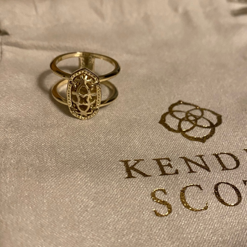 Kendra Scott Gold Elyse Ring in Filigree